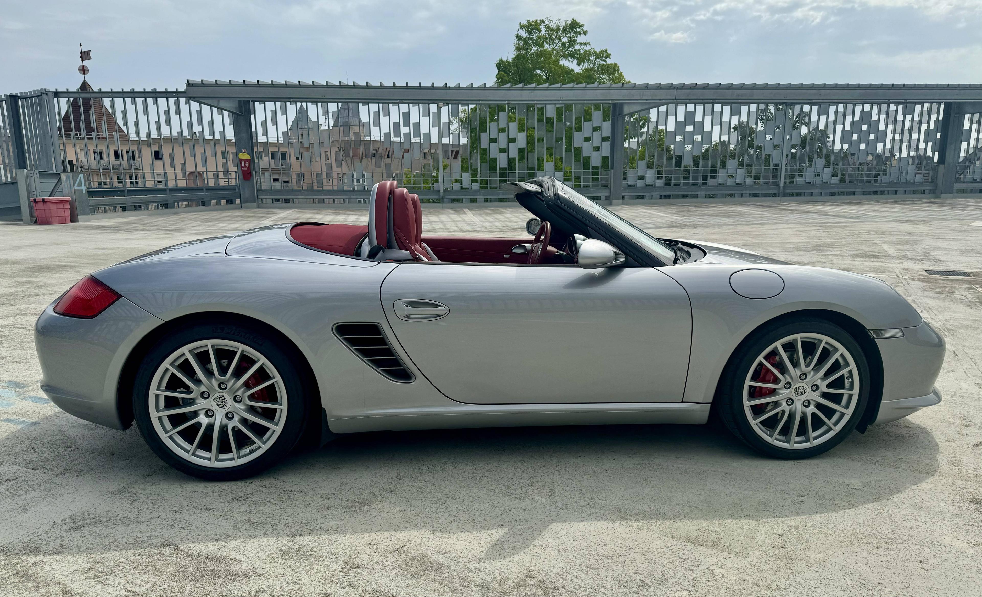PORSCHE BOXSTER