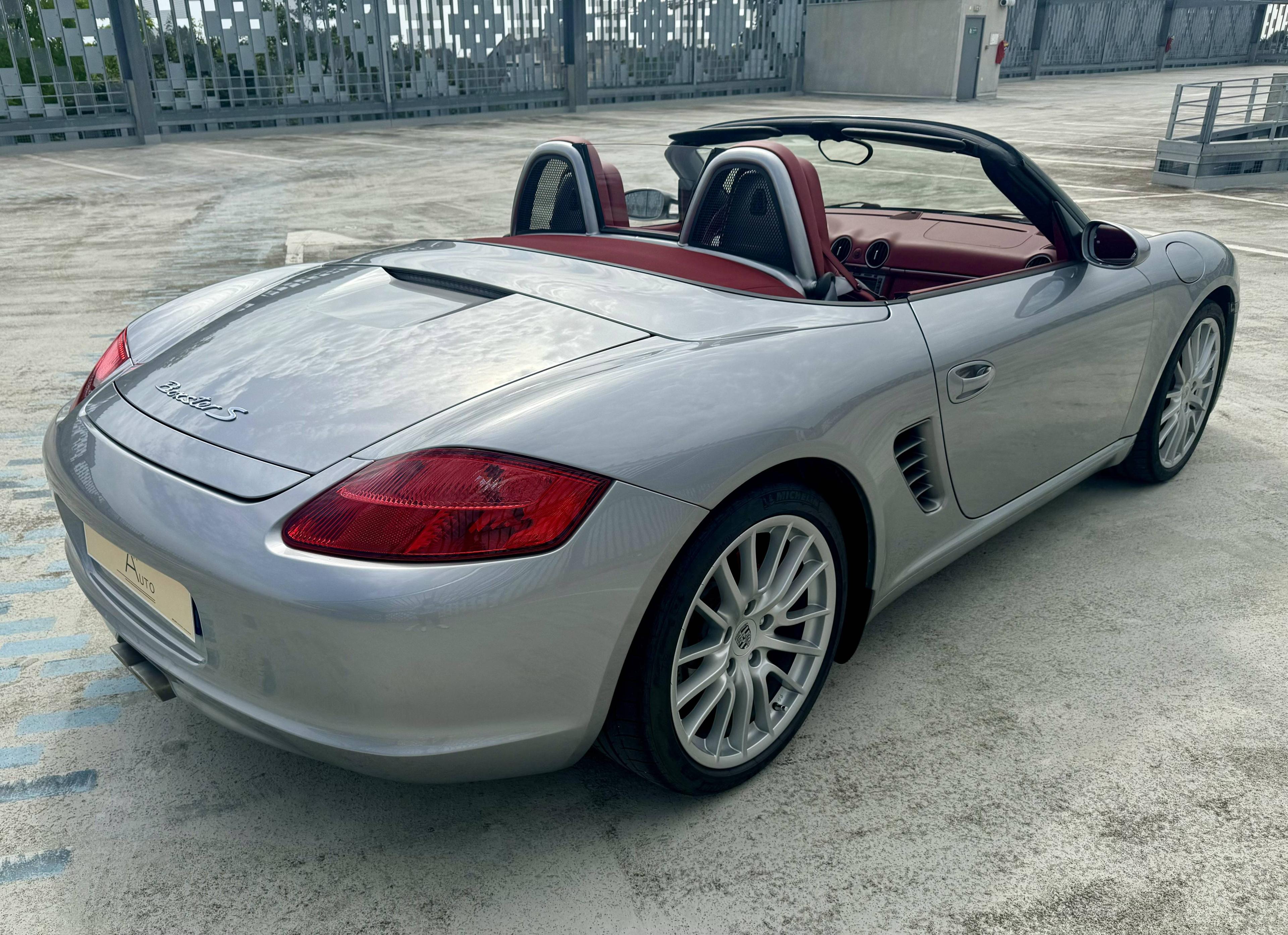 PORSCHE BOXSTER