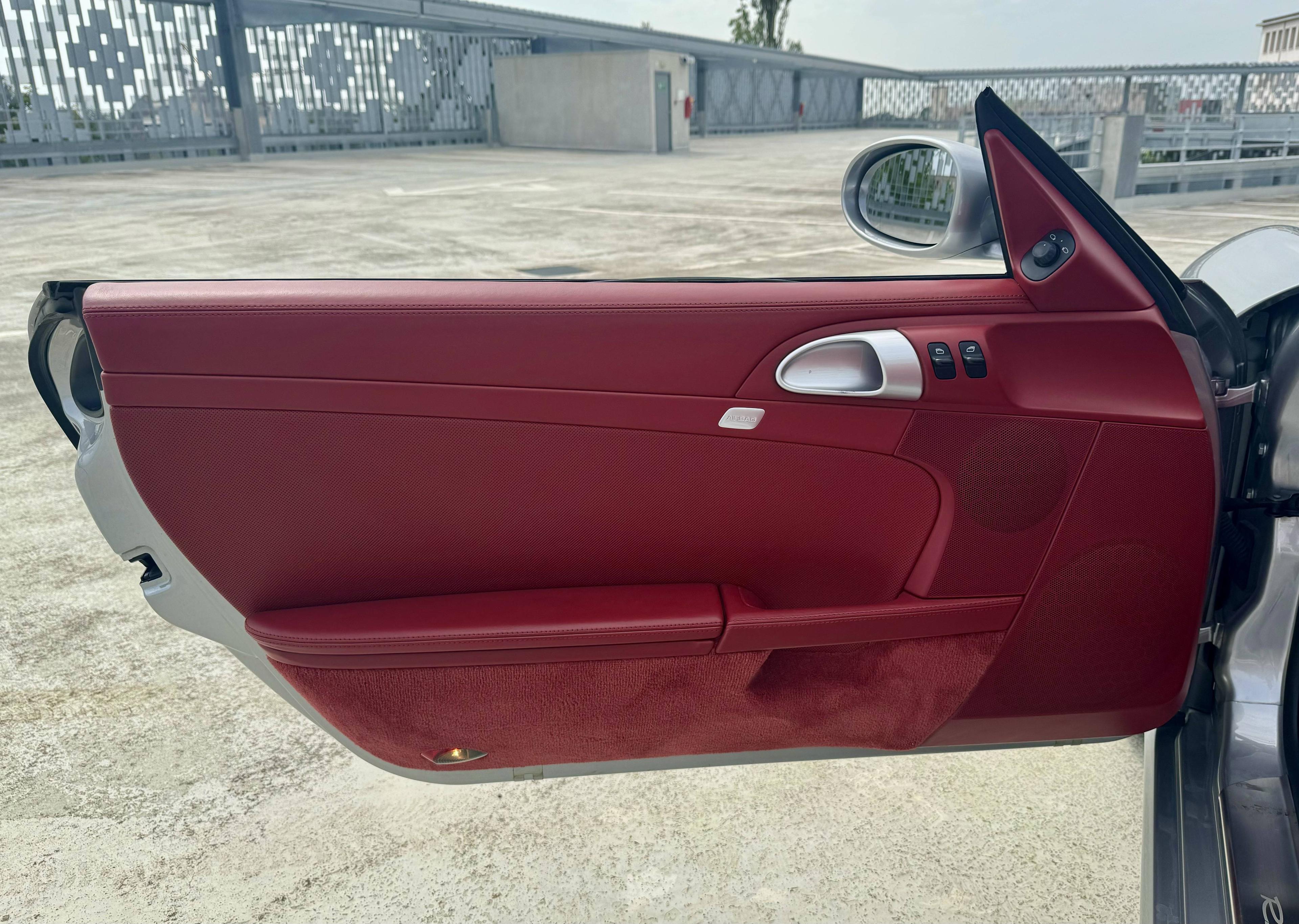 PORSCHE BOXSTER