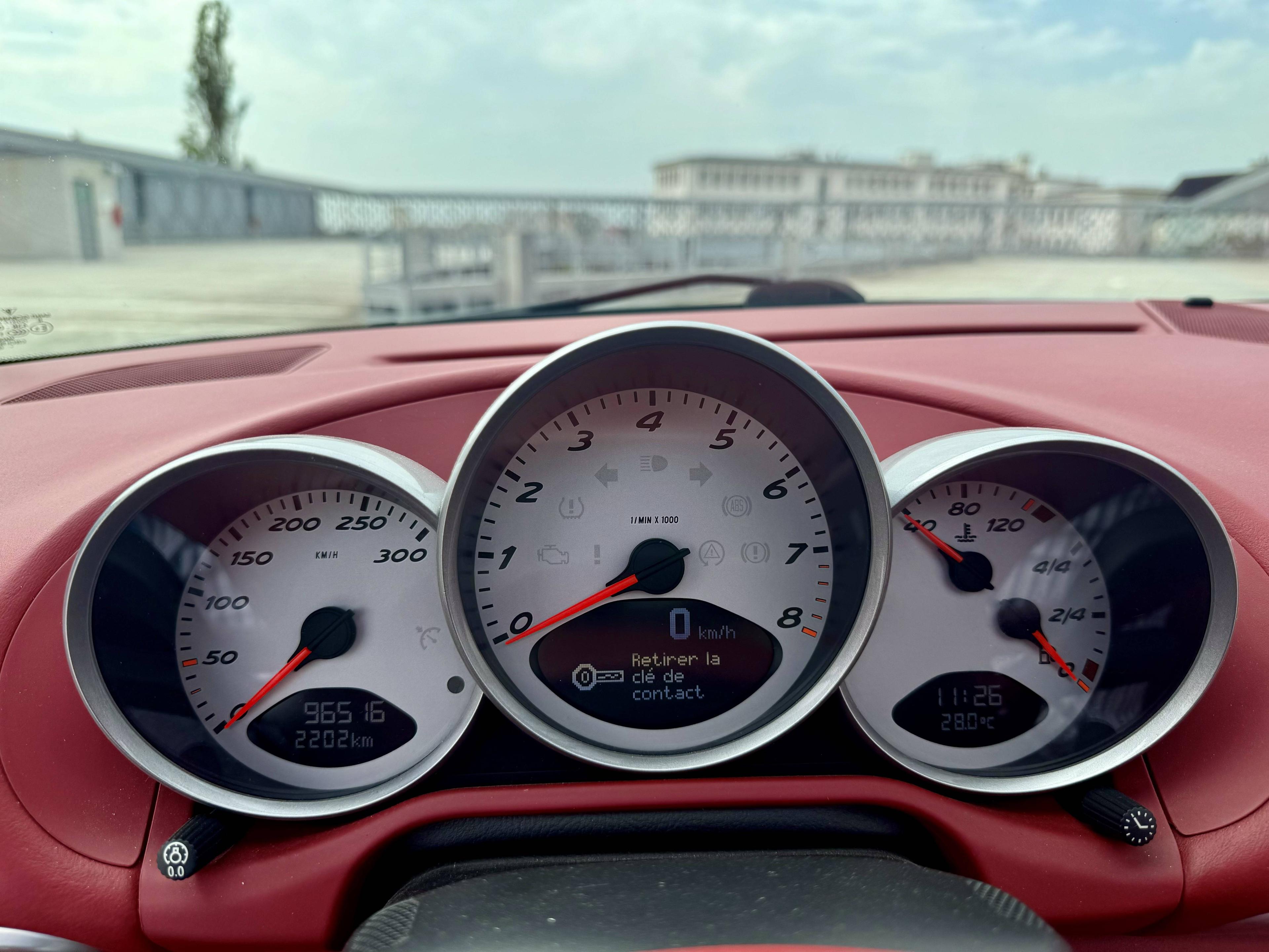 PORSCHE BOXSTER