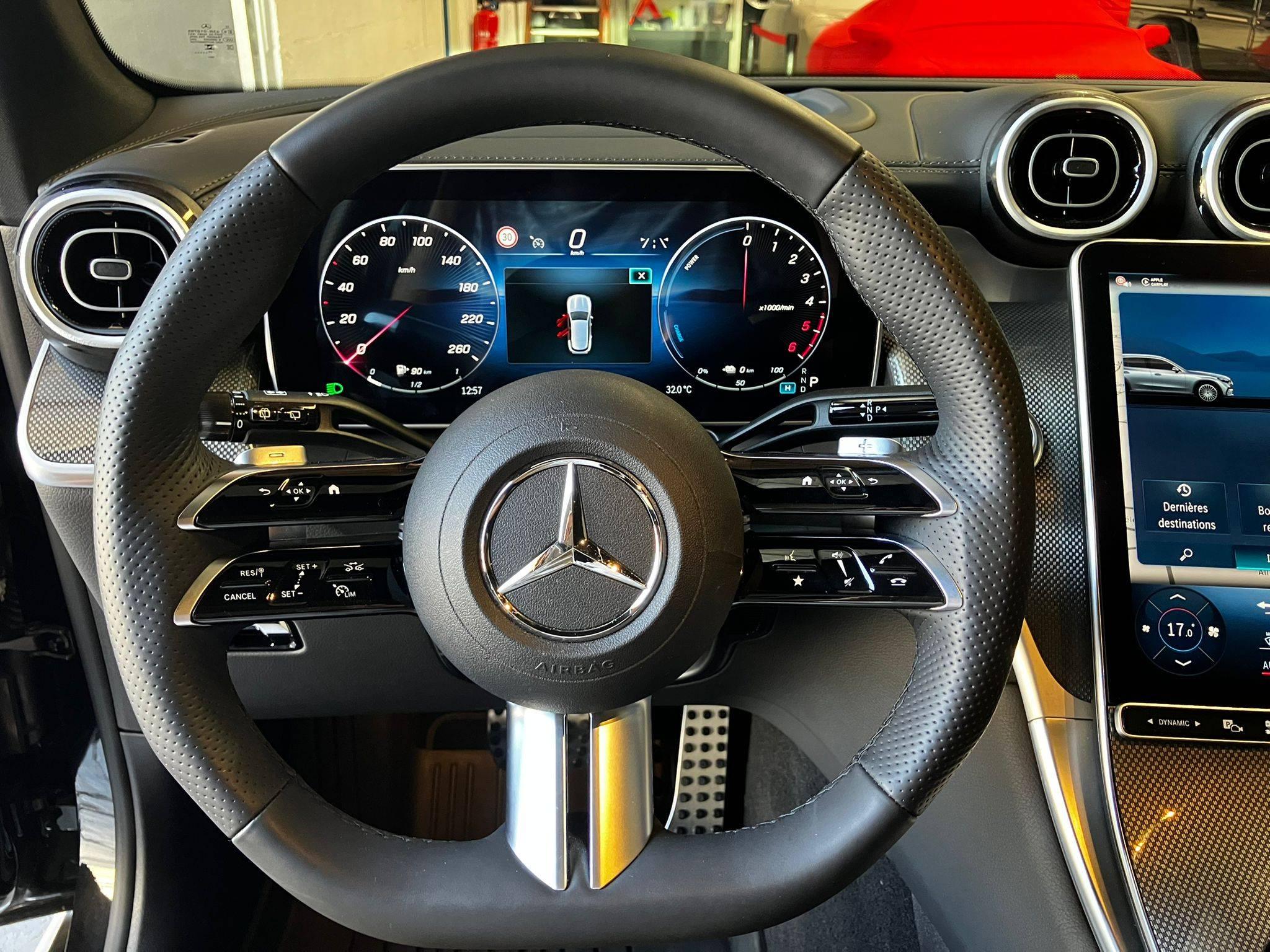 MERCEDES-BENZ GLC