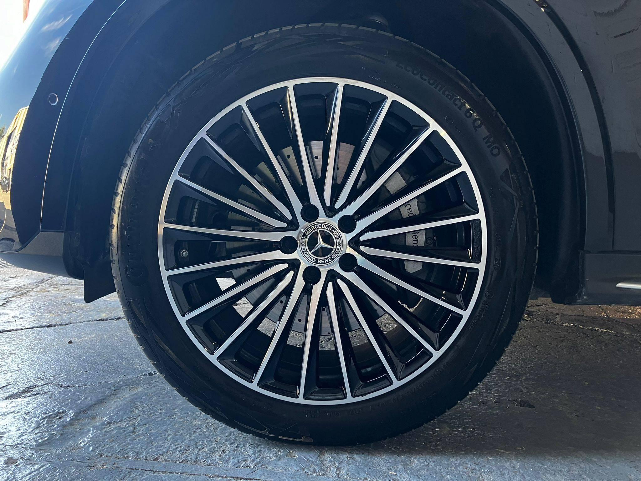 MERCEDES-BENZ GLC