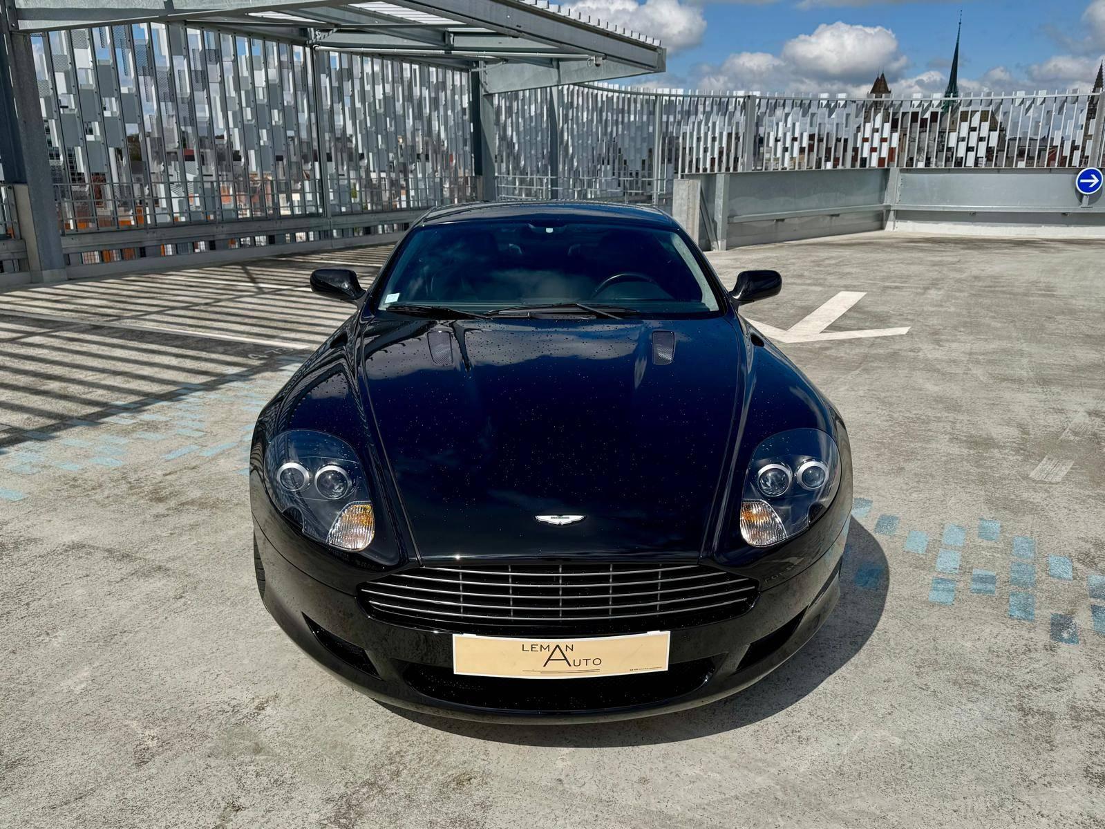 ASTON-MARTIN DB9