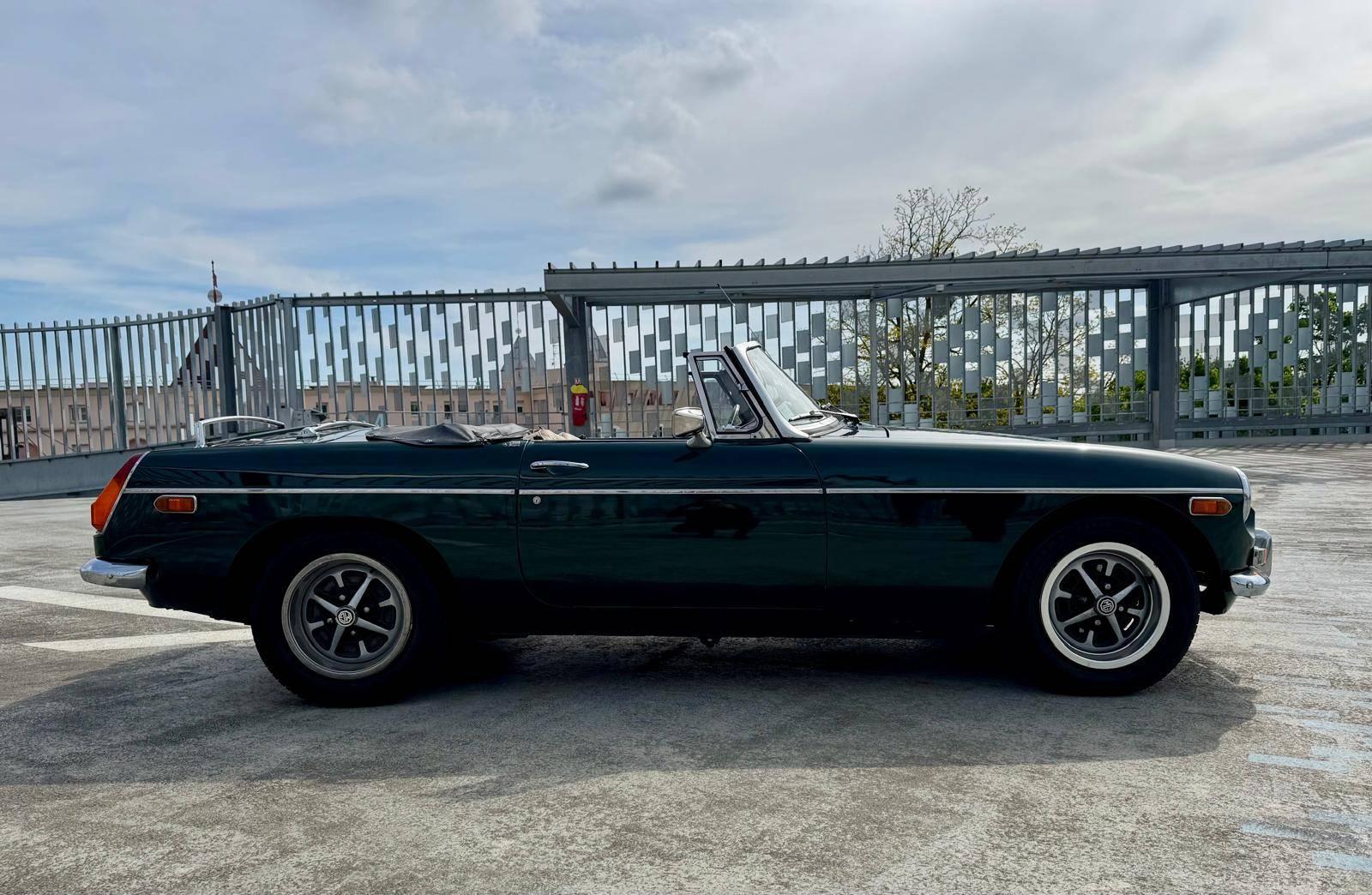 MG B